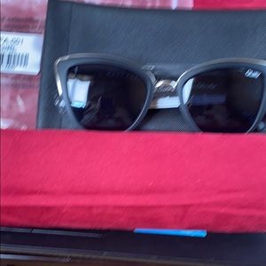 Quay my girl sun glasses with case-new